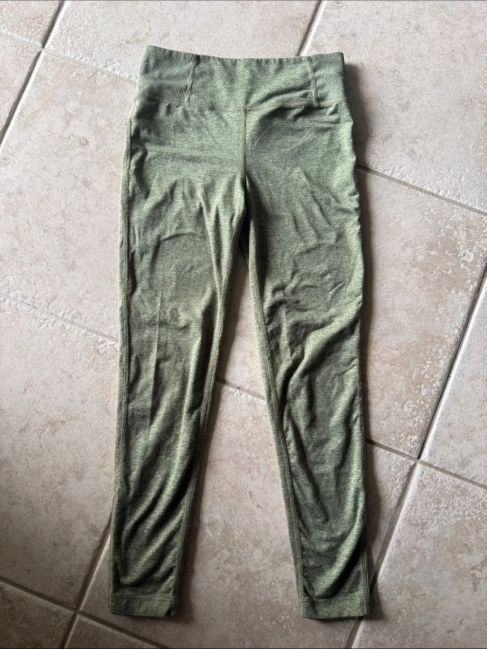 Nike Kids Yoga Leggings in Olive Green